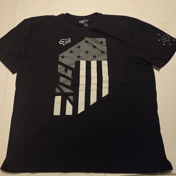 Fox Men's Black and Gray Graphic Tee - Picture 2 of 9